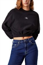 WOVEN LABEL CREW NECK