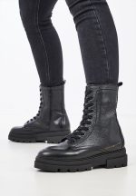 MONOCHROMATIC LACE UP BOOT